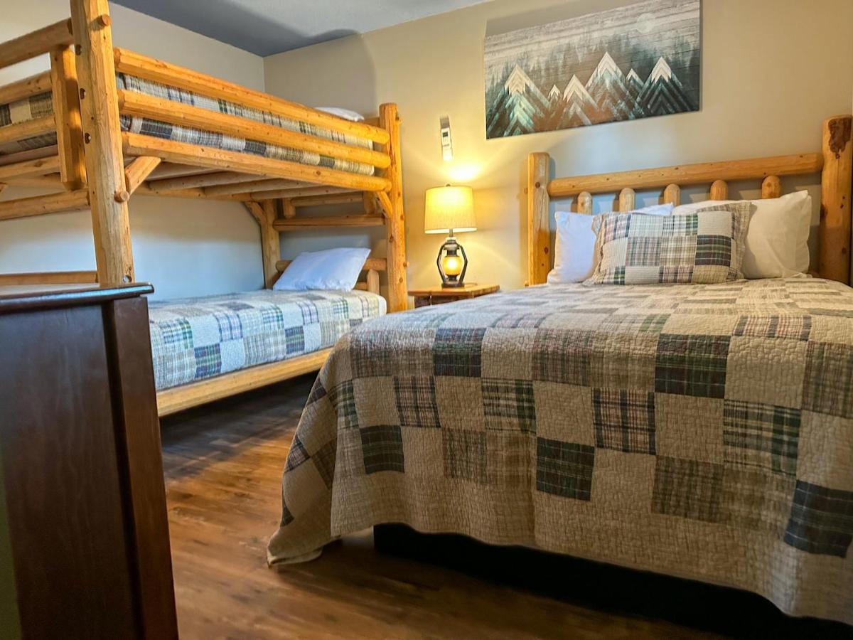 Lone Fir Resort Cougar Екстериор снимка