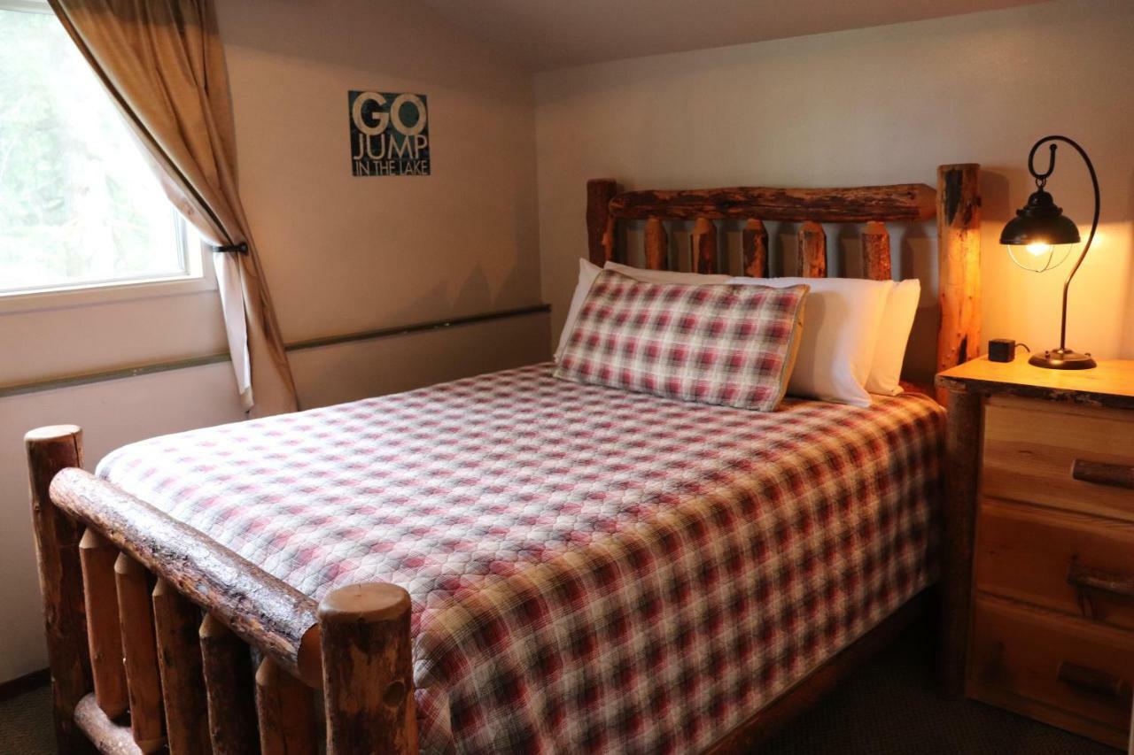 Lone Fir Resort Cougar Екстериор снимка