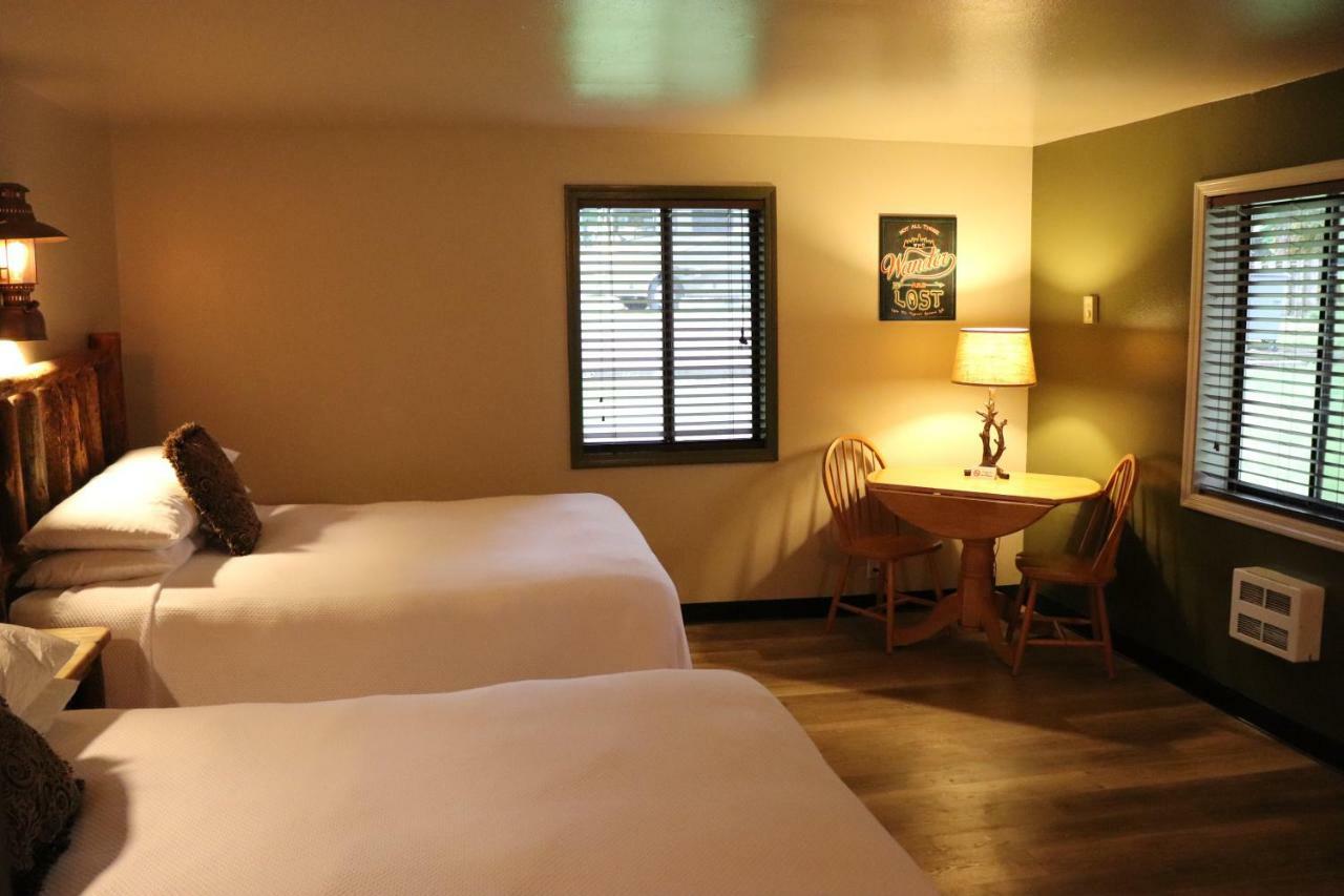 Lone Fir Resort Cougar Екстериор снимка