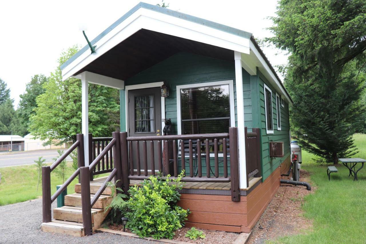 Lone Fir Resort Cougar Екстериор снимка