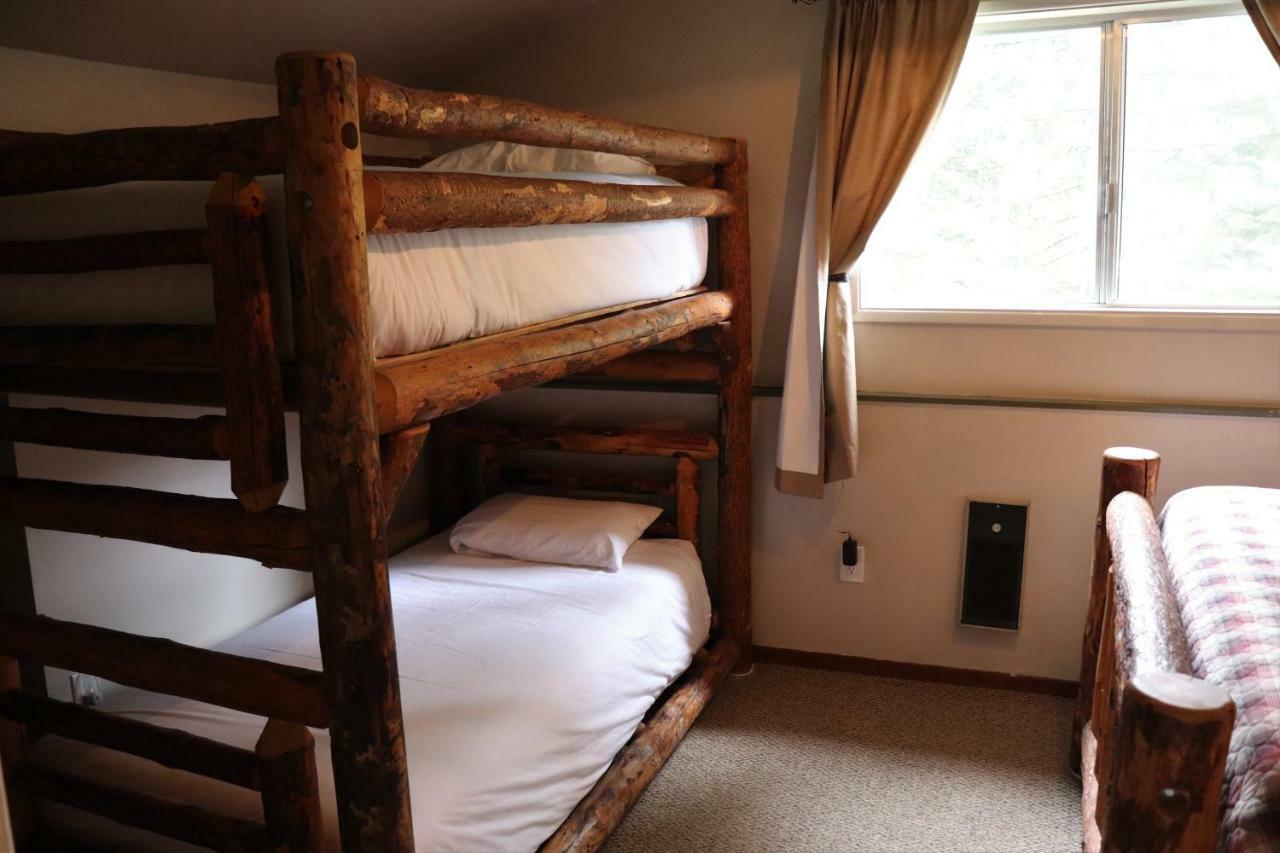 Lone Fir Resort Cougar Екстериор снимка