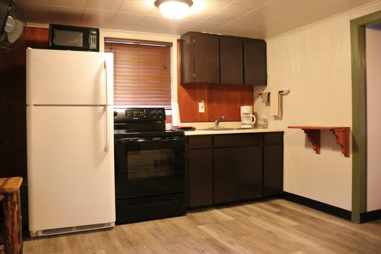 Lone Fir Resort Cougar Екстериор снимка