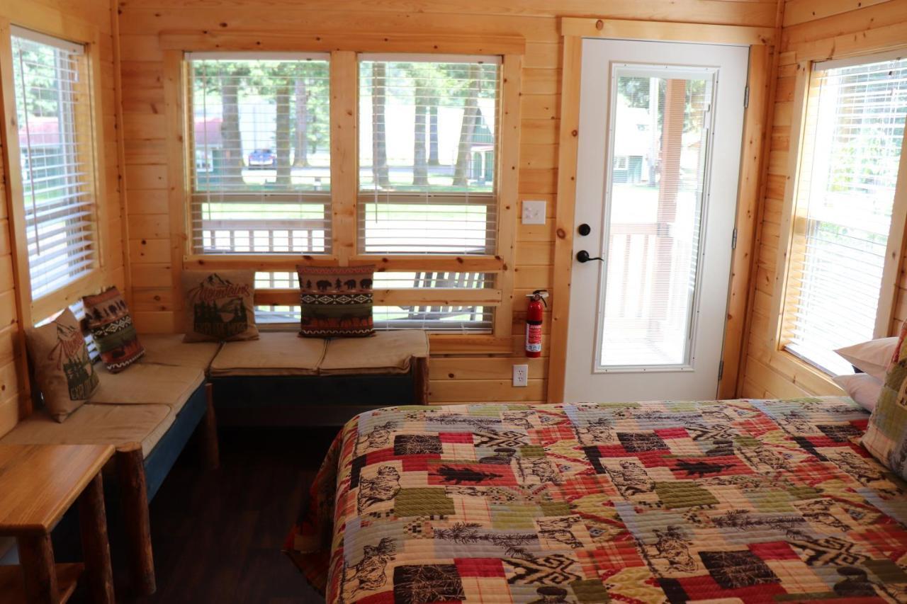 Lone Fir Resort Cougar Екстериор снимка