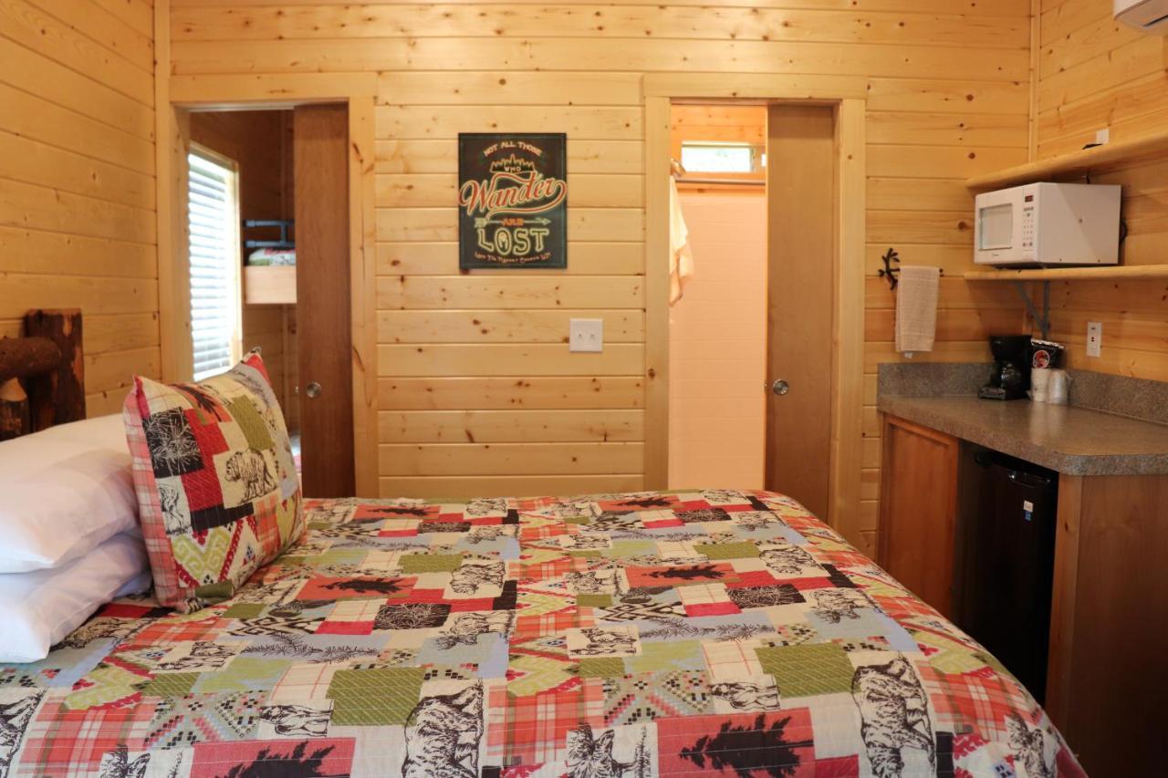 Lone Fir Resort Cougar Екстериор снимка
