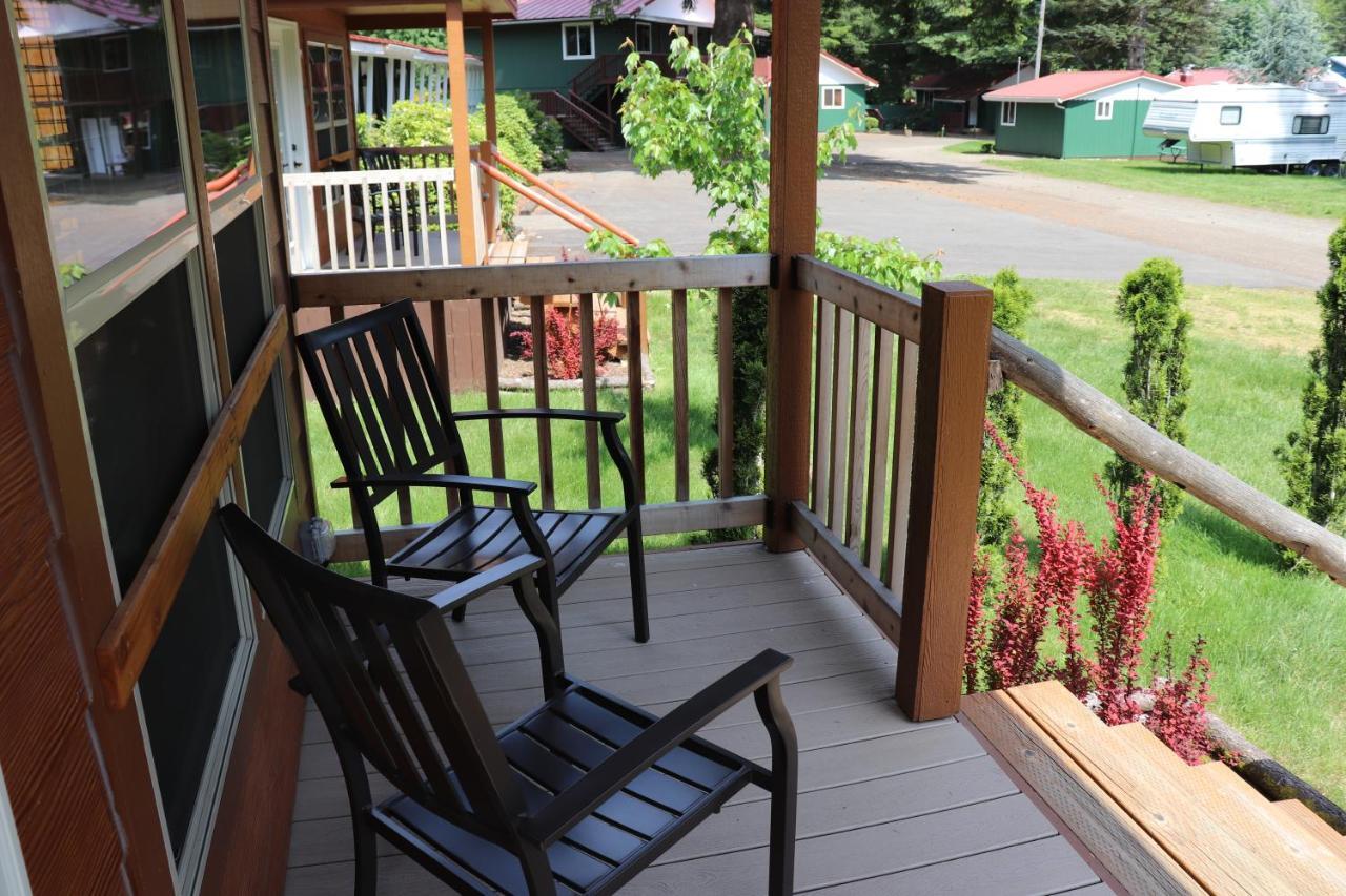 Lone Fir Resort Cougar Екстериор снимка